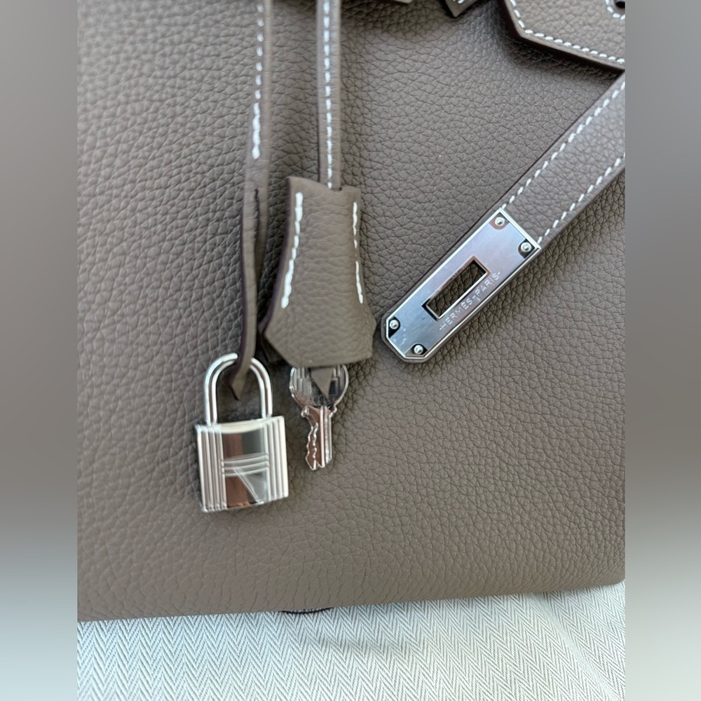 NEW Hermes Birkin 35 Ètoupe Togo Leather bag with Palladium Hardware,stampW 2024 - Picture 9 of 17